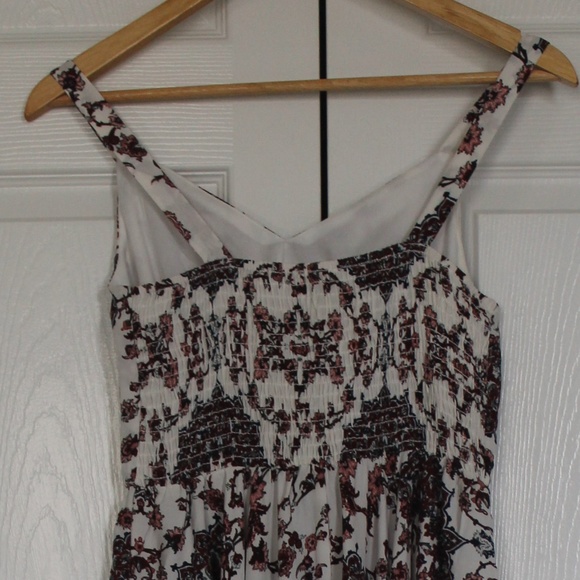 Dress - Picture 3 of 5